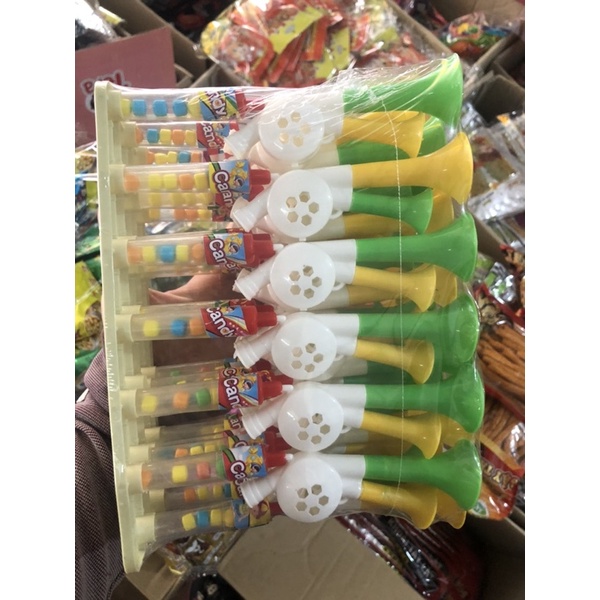 vỉ 30 chiếc loa kèn đồ chơi có kẹo c bên trong cho bé