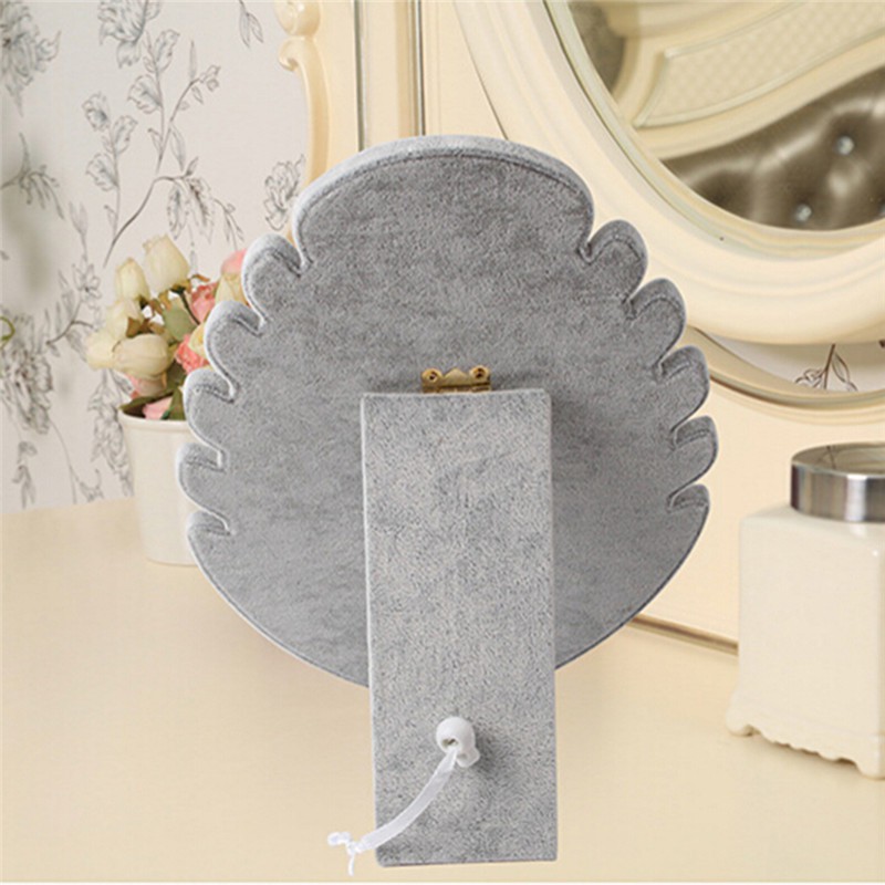 Giá nhung đứng trưng bày dây chuyền hình ngọn lửa