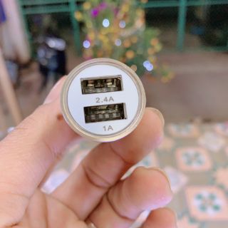 Tẩu sạc ô tô Maimi CC102