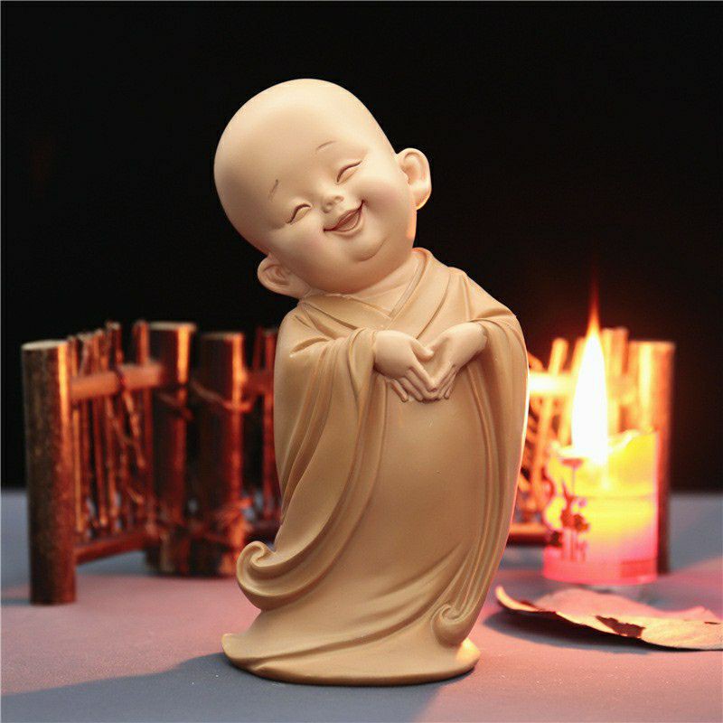 Tượng chú tiểu vui vẻ để bàn - quà lưu niệm