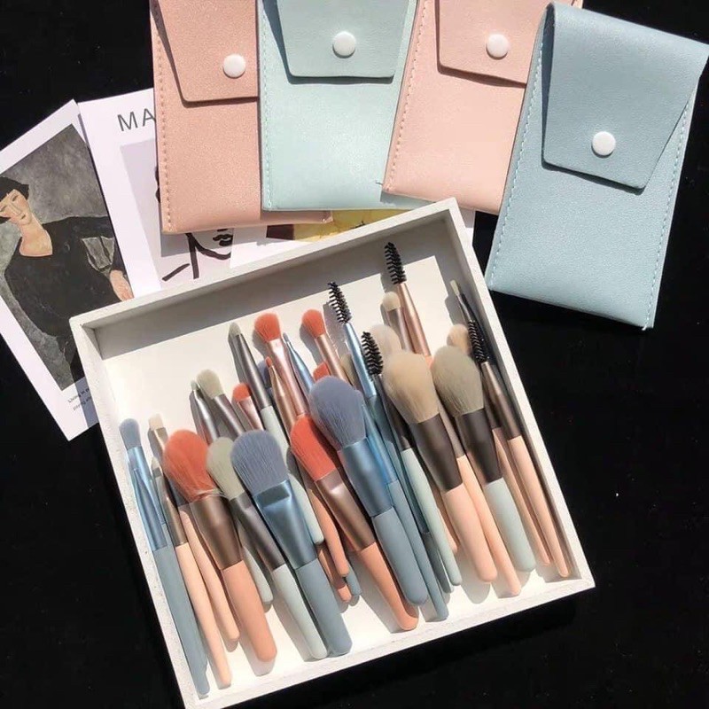 🥰 Bộ 8 cọ trang điểm pastel