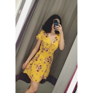 váy hoa hm giá sale