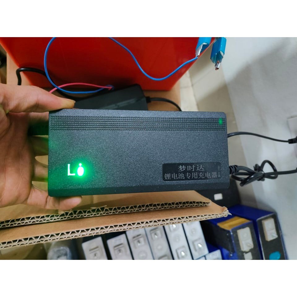 Sạc pin lithium 12,6V-10A  - Sạc Pin Lithium li ion 12,6-10A