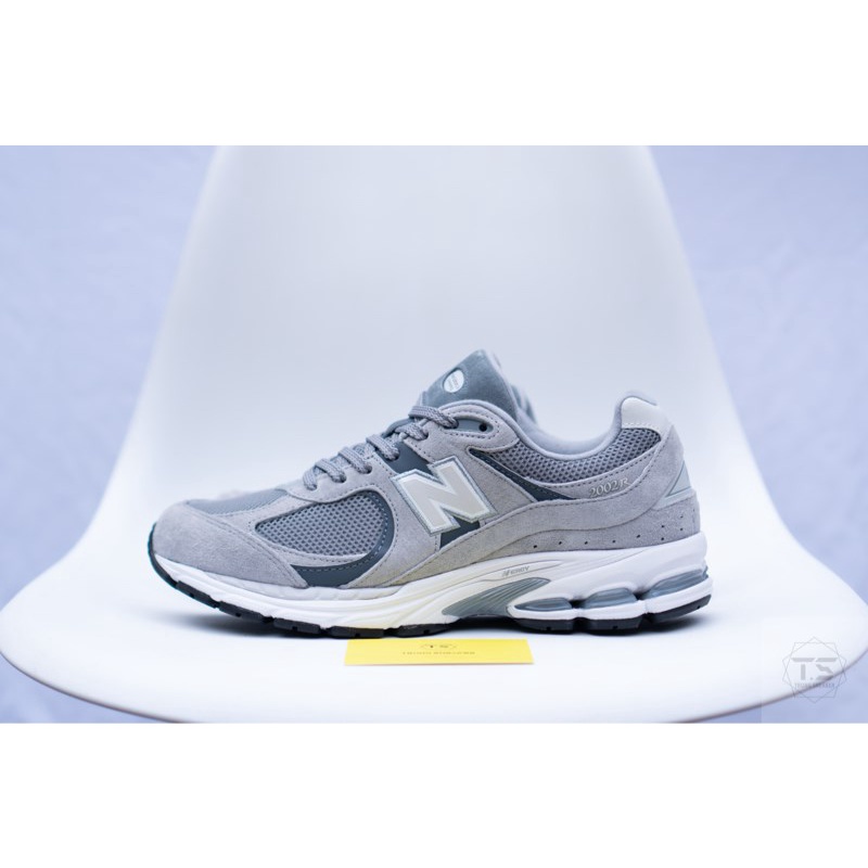 Giày New Balance 2002R Light Grey M2002RST