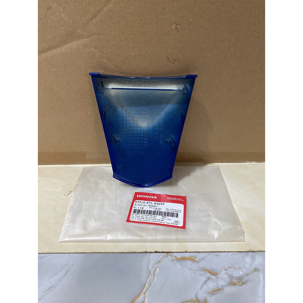 Ốp đuôi sau - mui rùa HONDA WAVE RS100 năm 2008 màu Xanh. *B206M* 83510KTL640YF