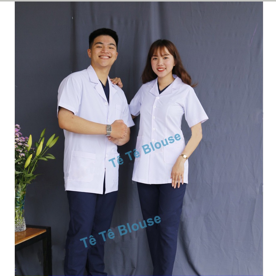 Bộ Quần Áo Blouse CỘC TAY, Dáng Dài Ngang Mông NAM NỮ Cho Điều Dưỡng, Y tá ,Dược Sĩ, Vải Lon Nhật Và Thô Cotton (Giá Sỉ)