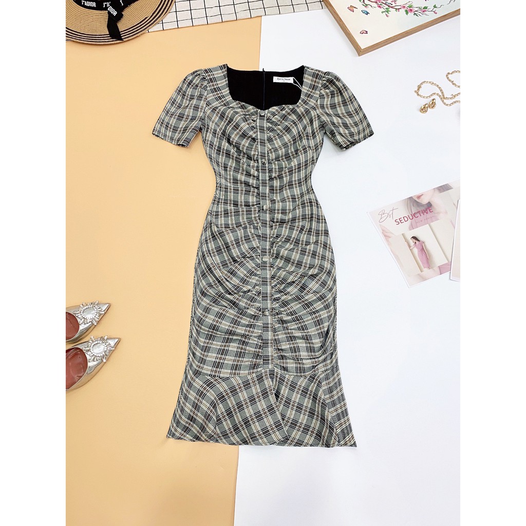 Váy kẻ dọc cổ vuông đuôi cá Zym’s House - LT121