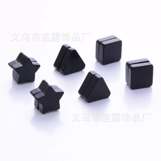Khuyên tai nam châm hình khối
