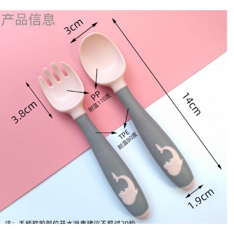 Thìa dĩa uốn cong cho bé tập xúc hình cá heo xinh xắn