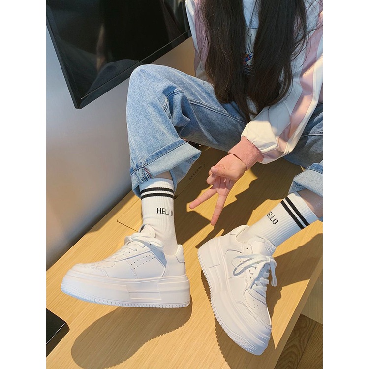 Giày thể thao nữ độn 4 cm full trắng Bum TTH319