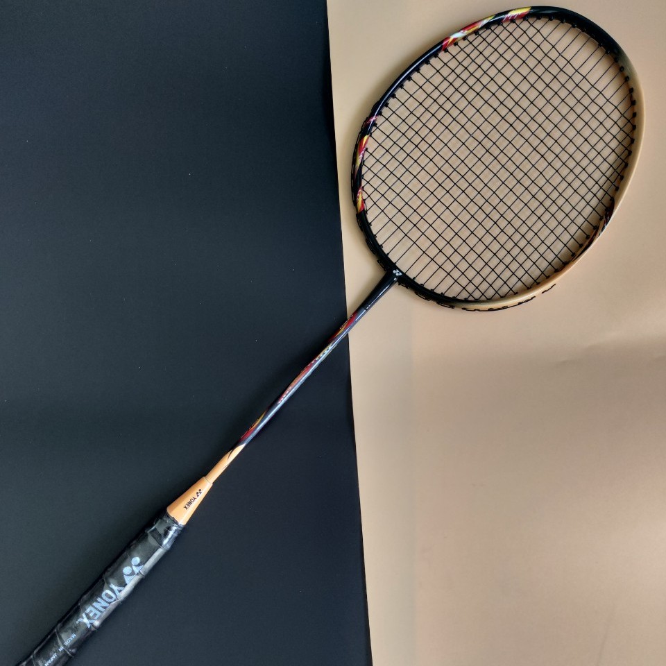 Vợt Cầu Lông ️FREESHIP️ Vợt đánh cầu YONEX ARCSABER 100% Khung Carbon Siêu Bền Đẹp