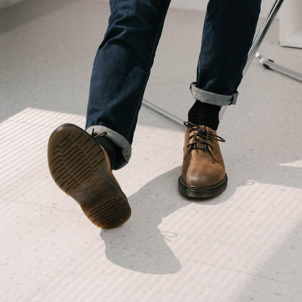 Derby Martens Da Sáp - Giày Đốc Da Thật - Phiên Bản 1461 - Đế Crepe - Màu Nâu Bạc Xỉu - Nâu Cacao - Đức Linh EZB151