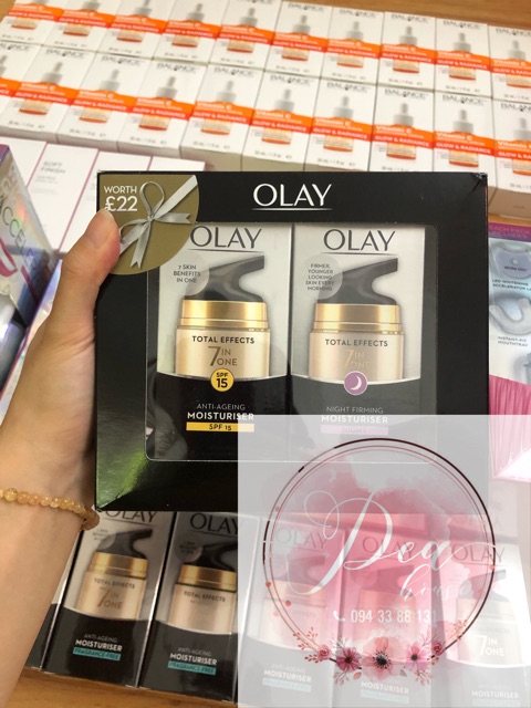 KEM DƯỠNG OLAY NGÀY VÀ ĐÊM CHỐNG 7 DẤU HIỆU LÃO HOÁ