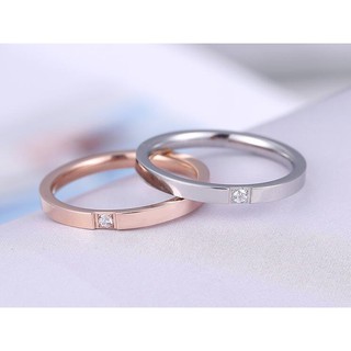 Nhẫn bằng titan đính đá dành cho cặp đôi