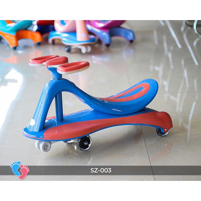 Xe lắc tay cho bé có nhạc BABY PLAZA SZ-003