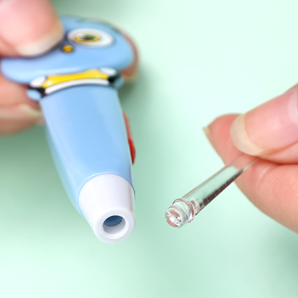 1 Bộ Dụng Cụ Vệ Sinh Tai Có Đèn LED Hình Hoạt Hình Ngẫu Nhiên