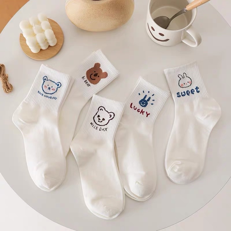 Set tất cổ cao hình gấu siêu cute, Tất trắng cổ cao đáng yêu kèm chữ và hoạ tiết hình gấu