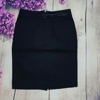 Com bo chân váy + áo kiểu cao cấp.