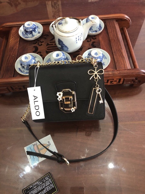 Túi xách ALDO kèm theo phụ kiện