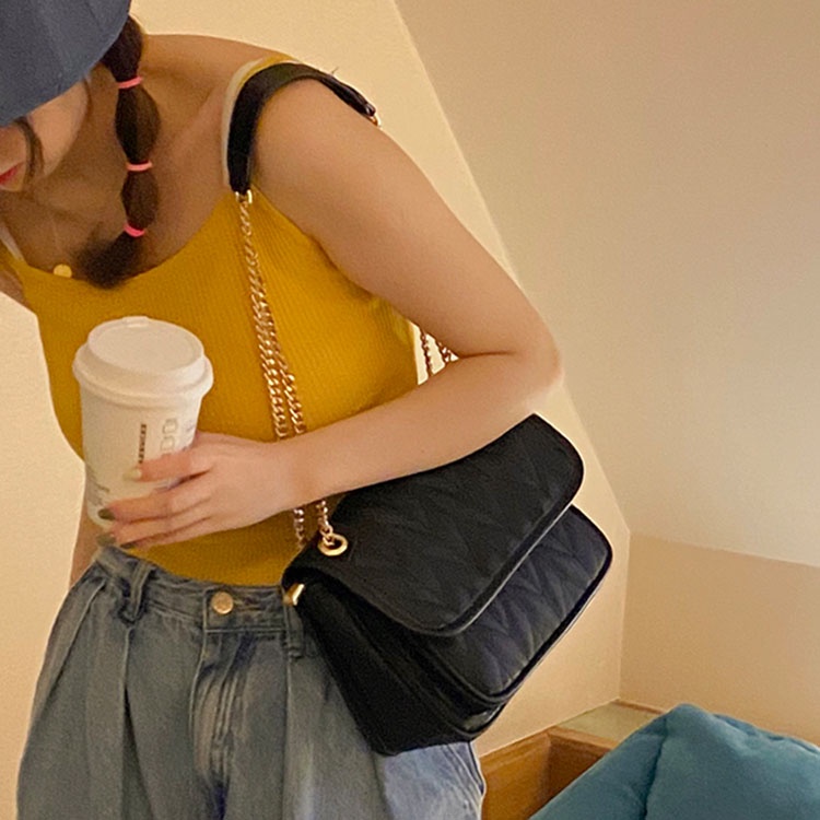 Túi đeo chéo kiểu dáng thời trang cá tính dành cho nữ IELGY