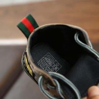 BOOT LÍNH RẰN RI