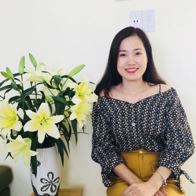 Áo bẹt vai Up to seconds