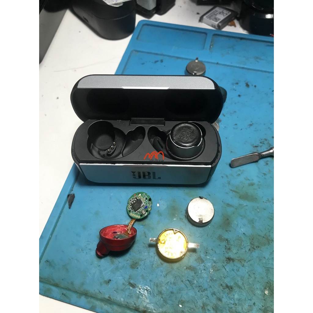 Thay Pin Tai Nghe JBL REFLECT FLOW