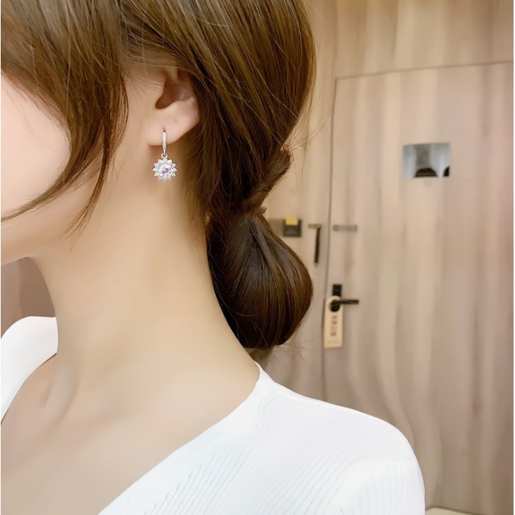 Bông tai hoa mặt trời thời trang S925 Bạc cao Carbon Diamond Earrings cho phụ nữ