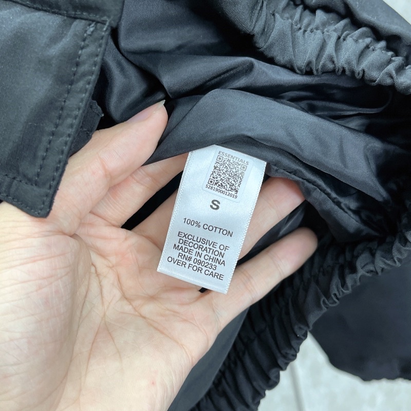 ⚡️ - Áo phao FOG Fear of God ESSENTIALS ss20 Black cao cấp full tag túi, áo phao FOG