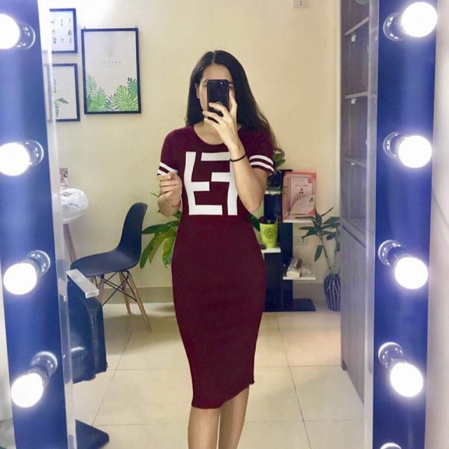 Váy body Fendi