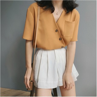 Áo vạt khuy chéo