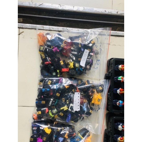 Đồ chơi siêu nhân KAMEN RIDER FOURZE ASTRO SWITCH BANDAI