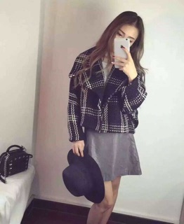 Áo dạ kẻ cổ vest