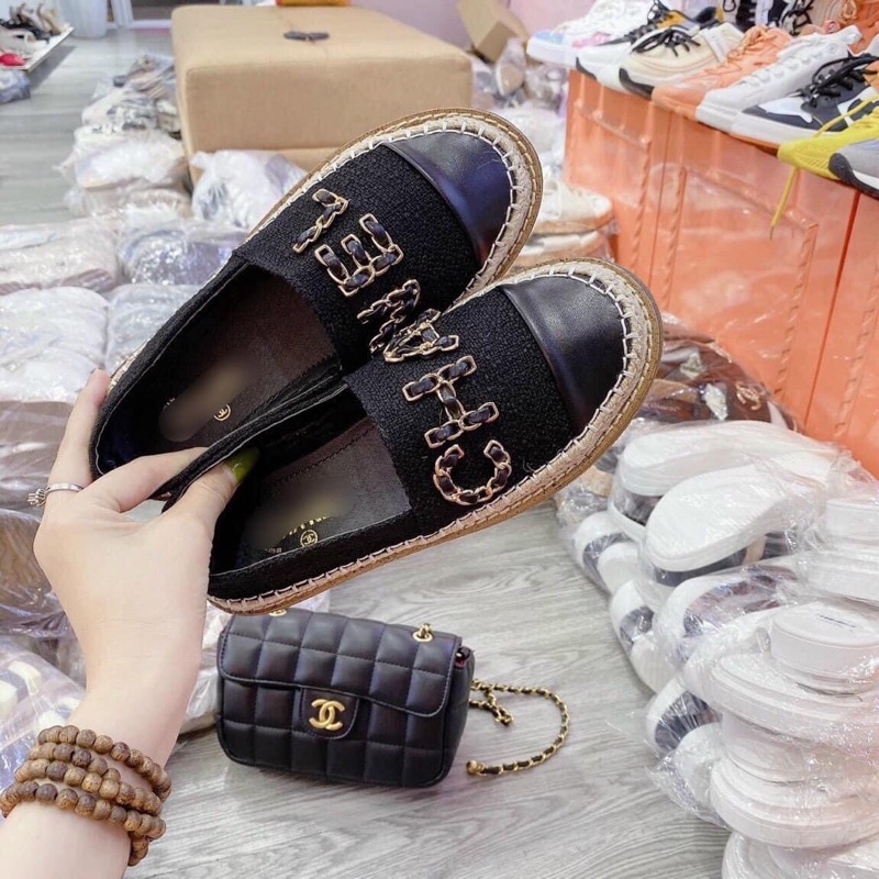 Slipon CHANEL thêu