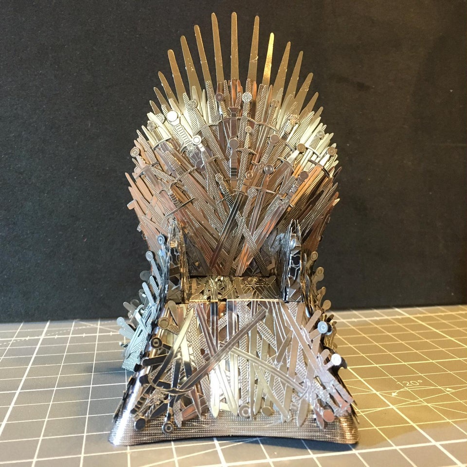 Mô Hình 3D Kim Loại Ngôi Báu Sắt Iron Throne