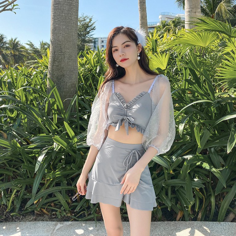 Áo bơi nữ 2 mảnh liền kín đáo Louro, kiểu bikini đi biển tay ngắn chun eo tay bồng phong cách đồ bơi hàn quốc - SW06 | BigBuy360 - bigbuy360.vn