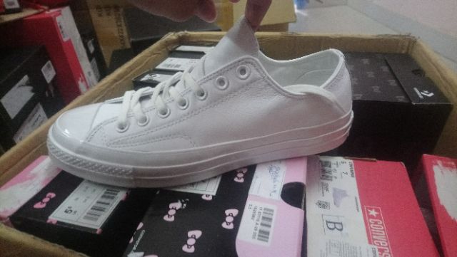 Giày converse 70s da trắng size 41.5 42 42.5 real new