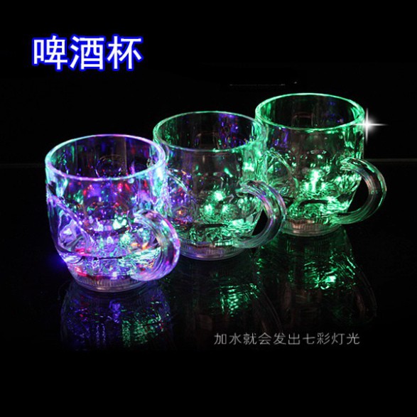 Cốc đèn Led phát sáng nhiều màu đổ nước tự sáng-Ly phát sáng đèn led 7 màu