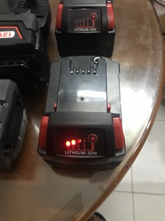 Pin milwuakee 18V pin đóng