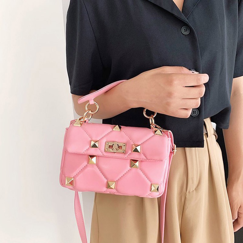 Túi đeo chéo IELGY bề mặt mềm thiết kế đinh tán thời trang cổ điển cho nữ