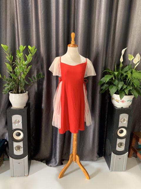 Đầm trắng xòe dự tiệc nữ công chúa phối ren cực phẩm | BigBuy360 - bigbuy360.vn