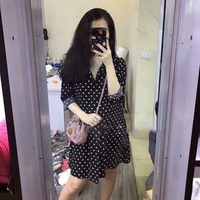 Váy sơ mi chấm bi