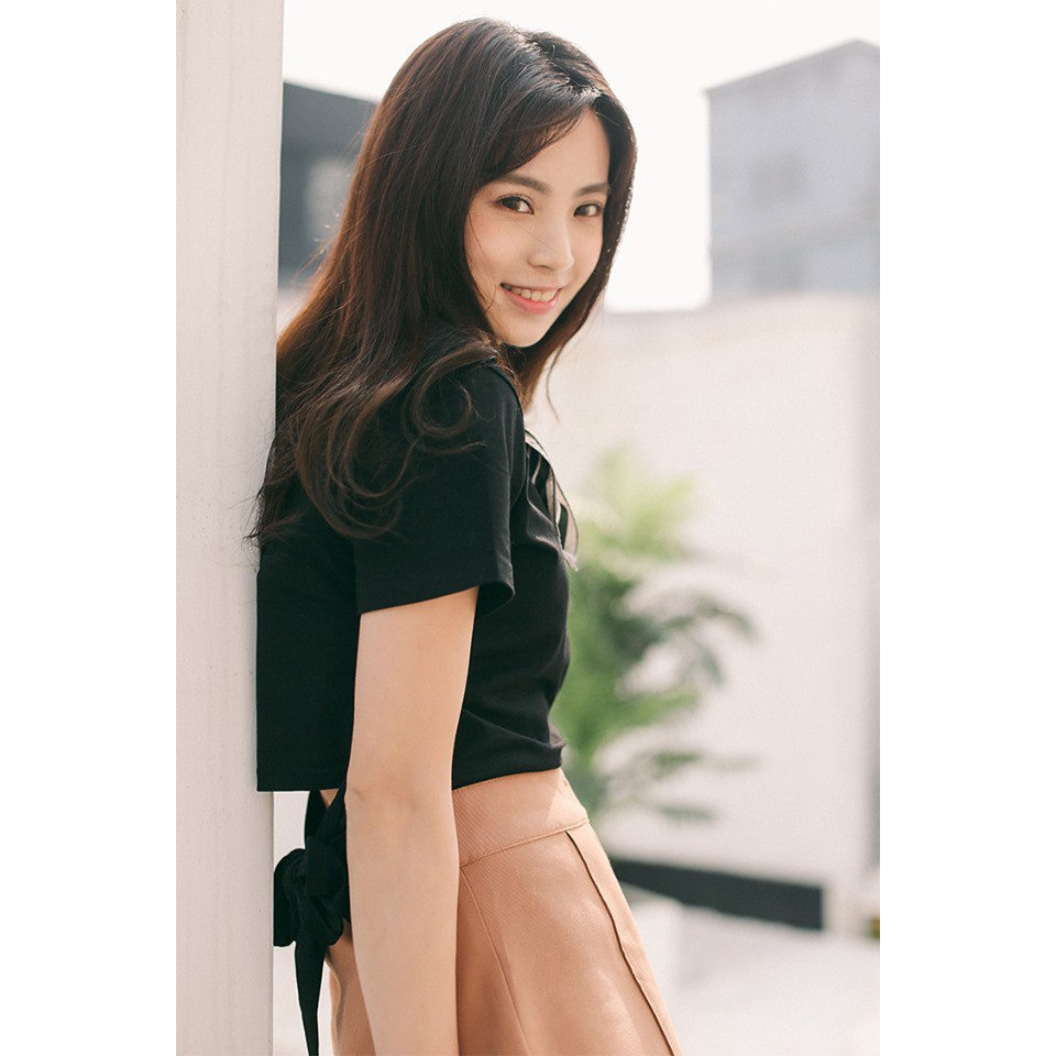 Áo thun nữ croptop cổ tròn thắt nơ sau lưng siêu dễ thương, siêu sexyy | BigBuy360 - bigbuy360.vn