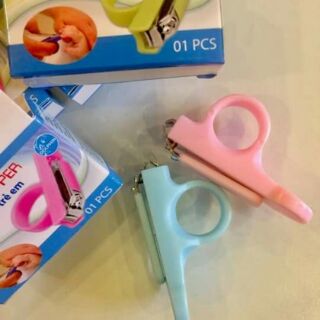 Bấm móng tay Dolphin cho các bé