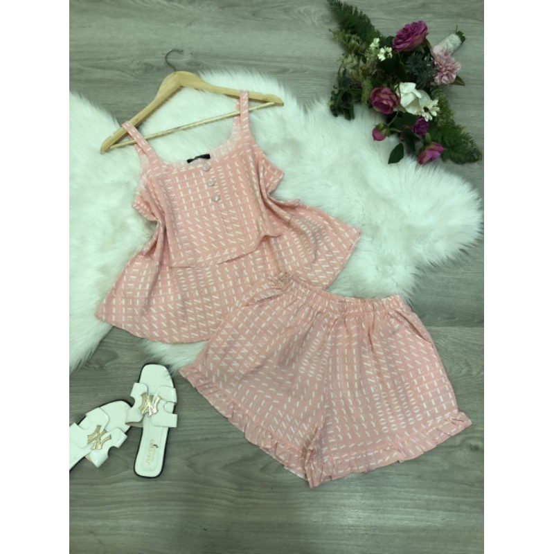 [Mã FASHIONGREEN15 giảm 10% tối đa 30K đơn 99K] Set bộ đùi ngủ 2 dây thời trang | BigBuy360 - bigbuy360.vn