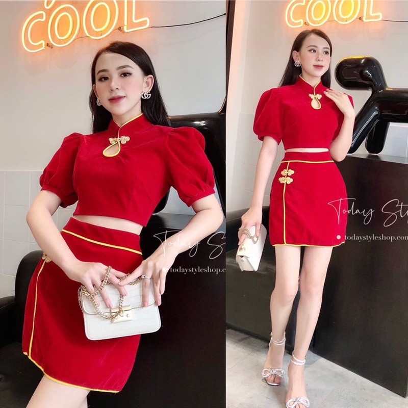 (Hình mẫu và sàn thật 100%)  SET CROP ĐỎ NHUNG CỔ TÀU + CHÂN VÁY 💋