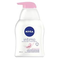 Dung dịch vệ sinh phụ nữ Nivea Intimo Sensitive