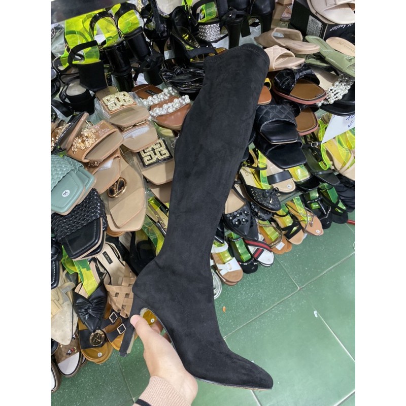 Boot đùi da lộn gót vuông dẹt mảnh sang chảnh thời thượng | BigBuy360 - bigbuy360.vn