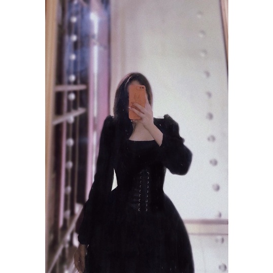 Váy xòe cổ vuông tay bồng DR001