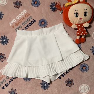 Quần váy kiểu xếp ly